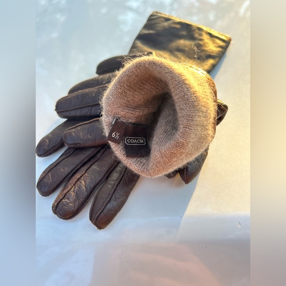 🌟 VINTAGE 🌟 Coach winter gloves wool lined 🌟 worn only once 🌟 - Picture 6 of 10